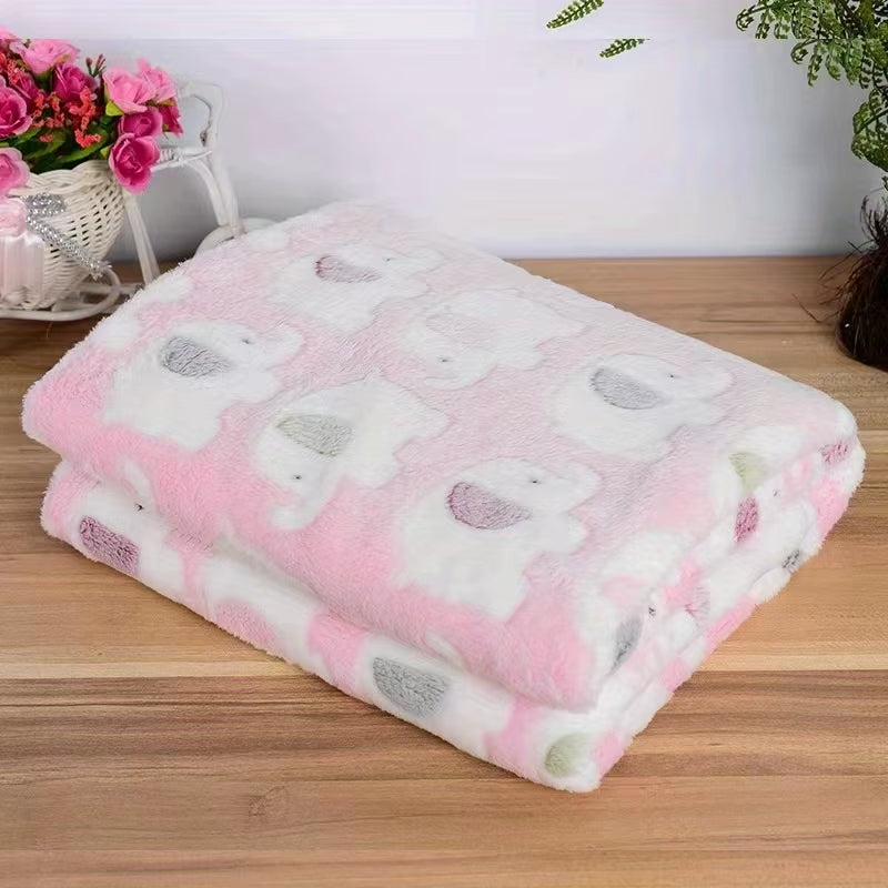 Soft and Cozy Cartoon Elephant Pet Blanket for Dogs and Cats Flannel Throw for Puppies and Kittens Universal Size Christmas Gift
